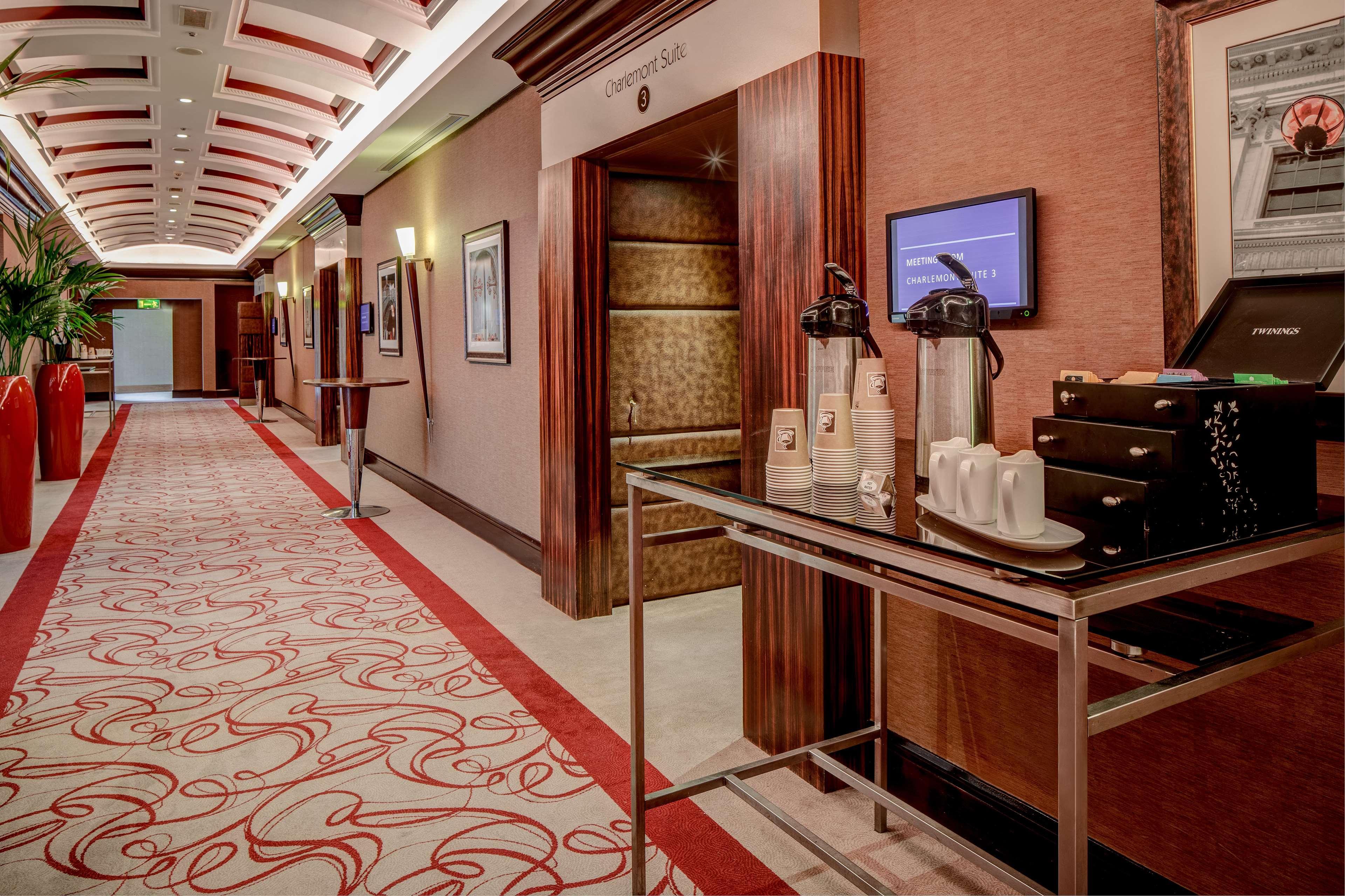Hilton Dublin Hotel Kültér fotó